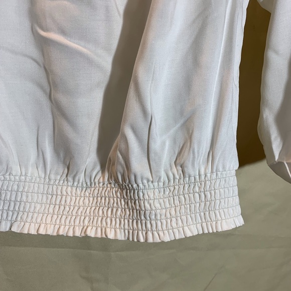 NWT H&M Ruffled Off Shoulder Top - Picture 4 of 7